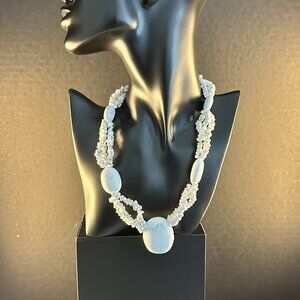 🤍 18” White Howlite Double-Strand Statement Necklace – Polished Gemstones